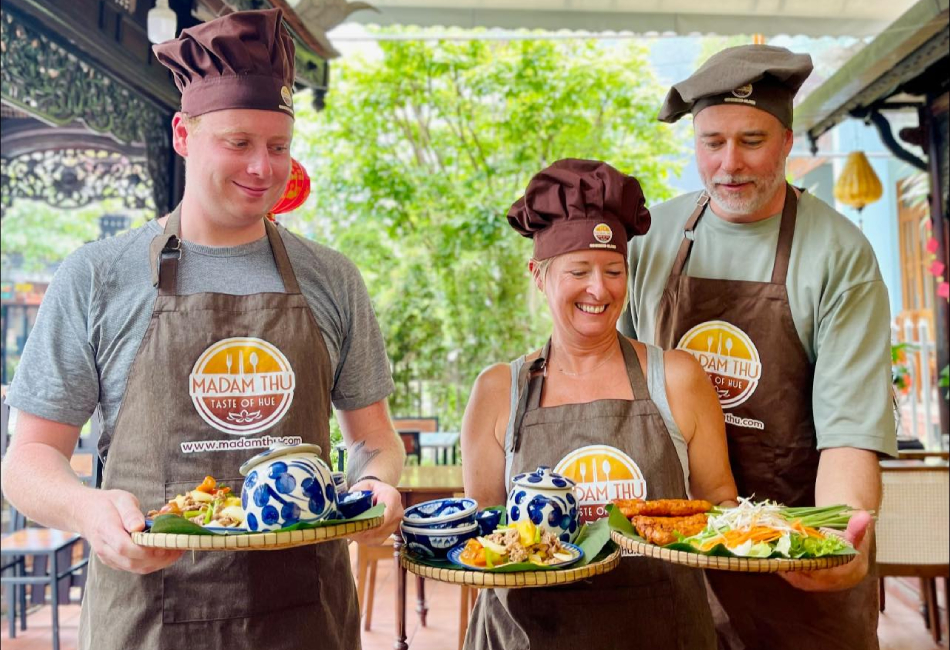 Cours de cuisine à Hué – Du marché à l’assiette